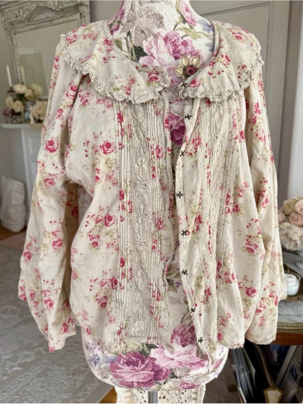 Magnolia Pearl Cream Button-Front Jacket with Pink Rose Print
